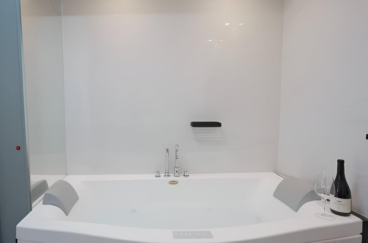 Paradise+ With Jacuzzi In The Heart Of Athens! 外观 照片